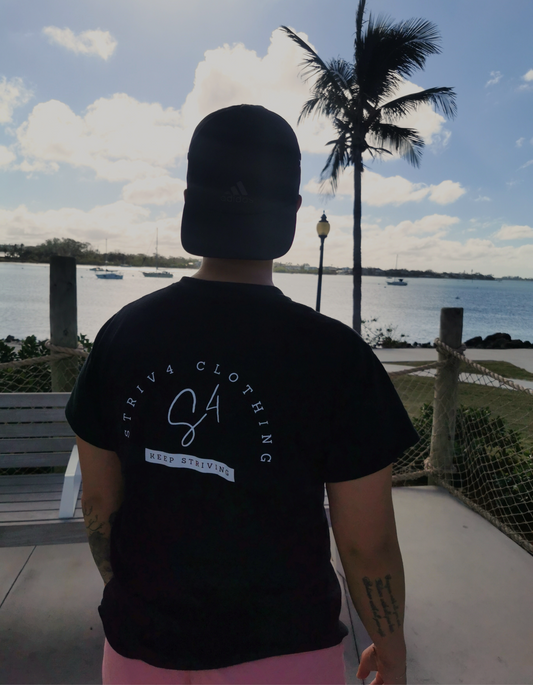 STRIV4 CLOTHING Tee | Black